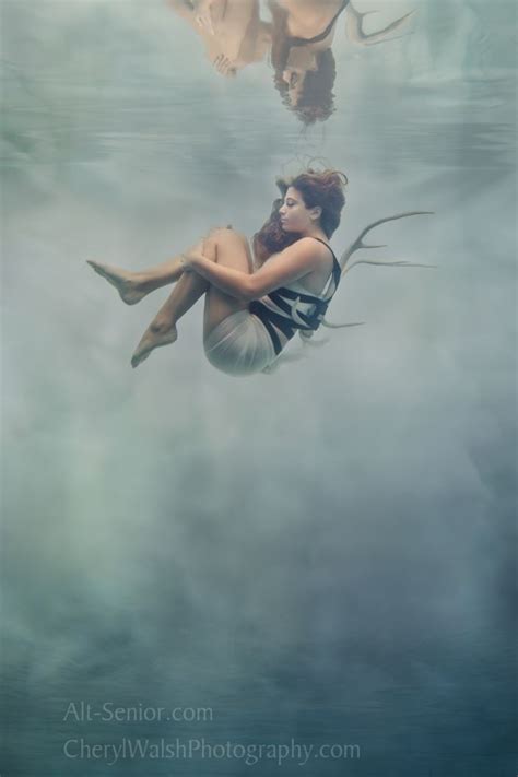 An Underwater Look At Senior Portraits Interview With Cheryl Walsh Of