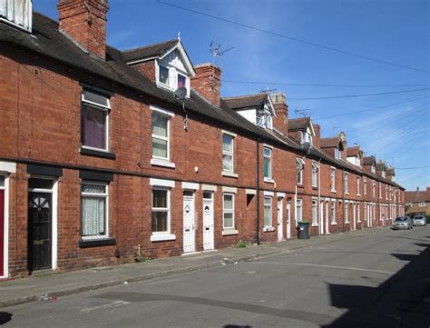 Sutton In Ashfield Terrace On West © Dave Bevis Geograph