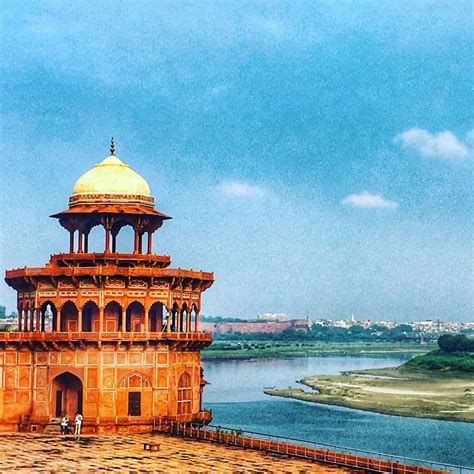 Mughal Tower At Taj Mahal Beside Yamuna River Agra India Taj Mahal