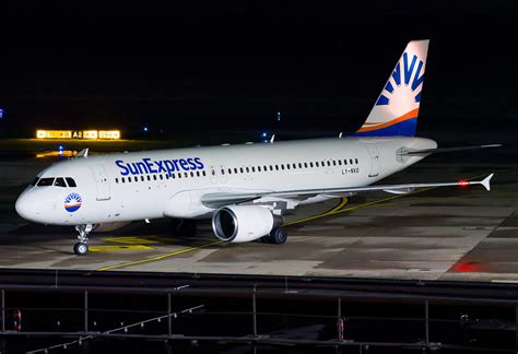 Ly Nvo Hajeddv Sunexpress Avion Express Airbus A320 214 Andreas