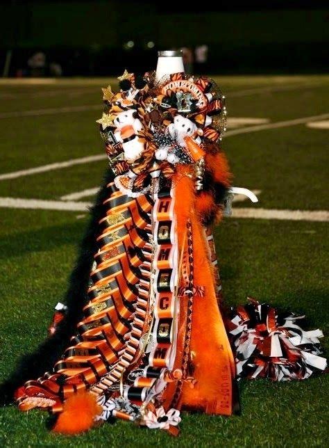 Homecoming Mums Senior Homecoming Corsage Homecoming Games Homecoming Hair Senior Year