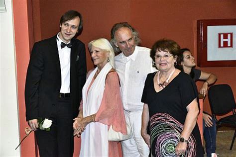 Hermannstadt war schon 2011 kulturhauptstadt und auch wenn in den deutschen medien nur von sibiu gesprochen wird, die hiesigen sachsen nennen ihre stadt nach wie vor hermannstadt. Siebenbuerger.de - 21. Carl-Filtsch-Wettbewerbs-Festival ...