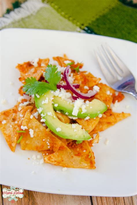 Red Chilaquiles Recipe • Mama Latina Tips