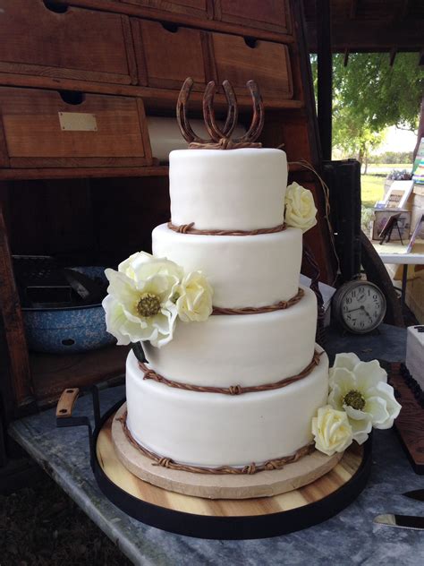 But people absolutely love a publix wedding cake. Country Wedding! Layers of lemon & strawberry cake iced ...
