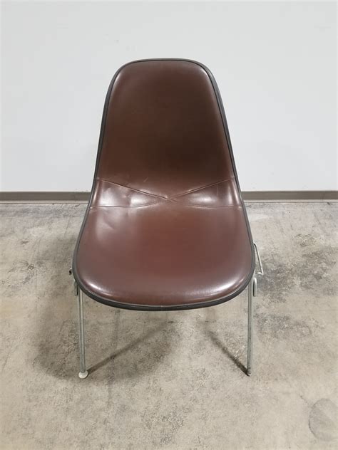 Lxwxh68.6 x 68.6 x 104.1 centimeters material: Herman Miller Guest Chair With Handles - Office Furniture ...