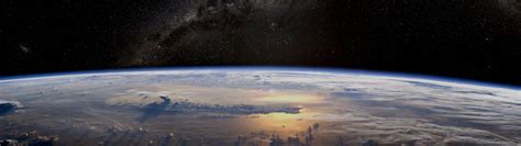 Panoramic wallpaper dual screen windows 10. Space panorama | 120 Wallpapers