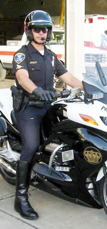 Pin By Lieutenantgenerai On Motorcycle Cop Cop Uniform Men In