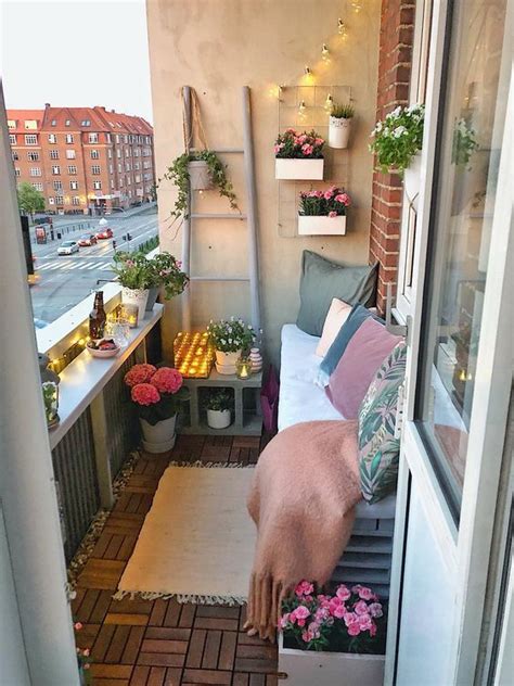 Creative Small Balcony Ideas To Glam Up Your Tiny Space Decoración De