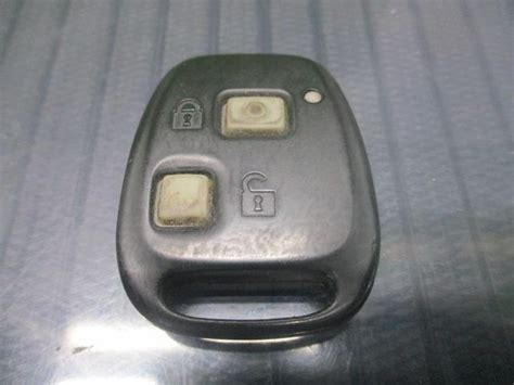Used Keyless Entry Remote Control Key DAIHATSU Hijet 2013 EBD S321V