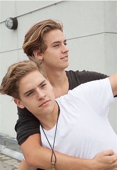 Dylan And Cole Sprouse Dylan Sprouse Dylan Obrien Sprouse Bros Cole