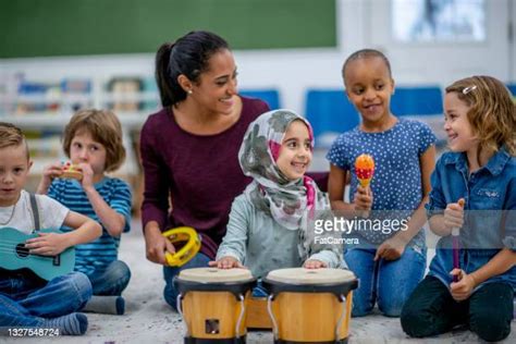 Kids Music Class Photos And Premium High Res Pictures Getty Images