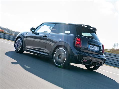 Re Mini Jcw Gp Pack Adds Race Track Flair Page 1