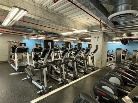 Blink Fitness 54th St Updated April 2024 33 Photos And 109 Reviews