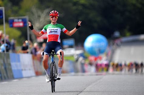 Elisa Longo Borghini Takes A Solo Success In Enthralling Gp Plouay 2021 Cycling Weekly