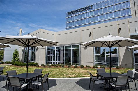 Photos Atlanta Airports Newest Hotel Is Anything But ‘airport Hotel