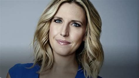 Cnn Anchor Poppy Harlow Signs Off Morning Show To Go Back To School