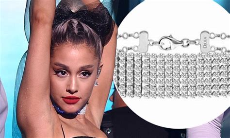 Ariana Grande Almost Lost Diamond Choker At The Billboard Awards Daily Mail Online