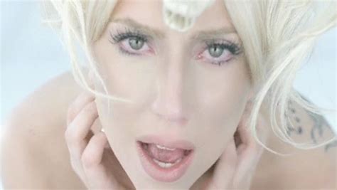 Music Video Lady Gaga Bad Romance The Queens Of Couture