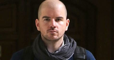 Giorgio jackson ретвитнул(а) la tercera. "Es importante al servicio de quién se ponga ese nuevo ...