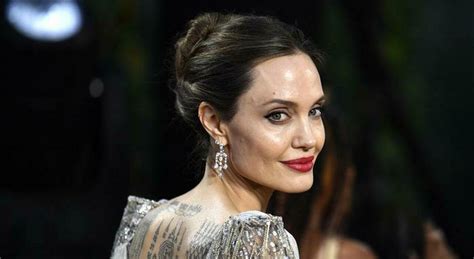 Angelina Jolie la star di Hollywood temeva per l incolumità dei suoi