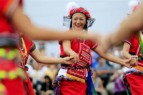 Taiwan Ethnic Minorities Celebrate Harvest Cn