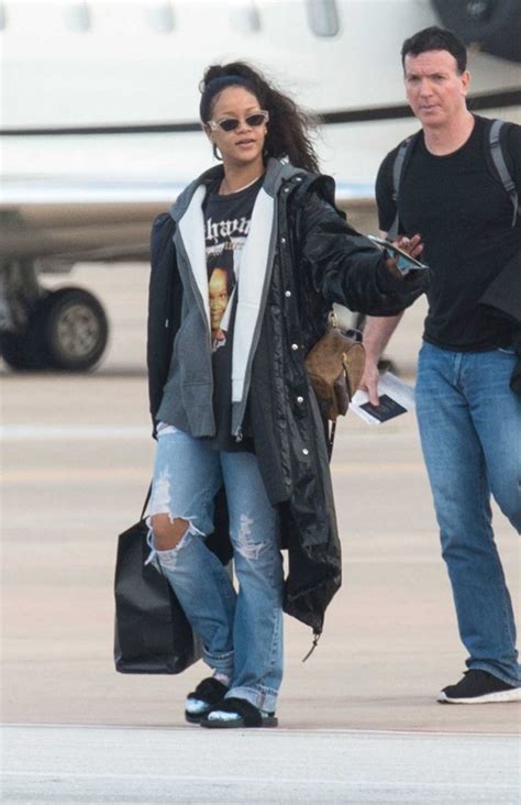 Rihanna Was Seen At Airport In Barbados 12 23 2016