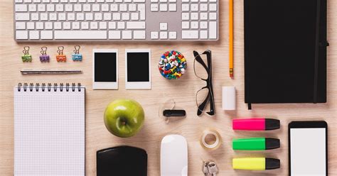 National Clean Your Desk Off Day How To Keep A Tidy Desk Huffpost