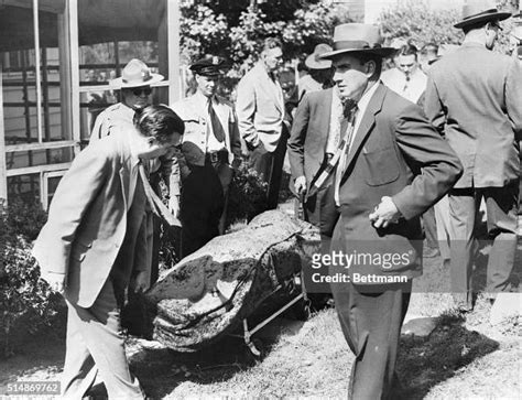 Fbi Agents Remove The Body Of Six Year Old Bobby Greenlease From A