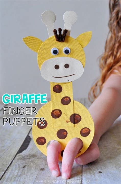 Adorable Finger Puppet Giraffe Craft I Heart Crafty Things