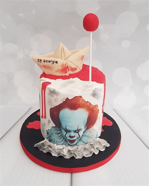 Pennywise Cake Design Images Pennywise Birthday Cake Ideas Horror Cake Birthday Cake Pennywise