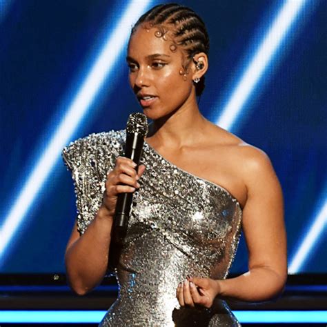 Alicia Keys Best Moments At The 2020 Grammy Awards
