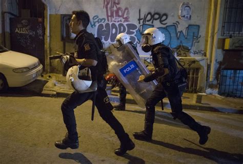 Twee Agenten En Zeven Is Strijders Gedood In Turkije Nrc