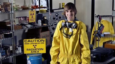 Génie un surdoué construit un réacteur nucléaire dans son garage à