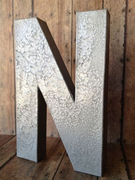 Rustoleum Hammered Metal Spray Paint In Silver Diy Wall Letters Letter