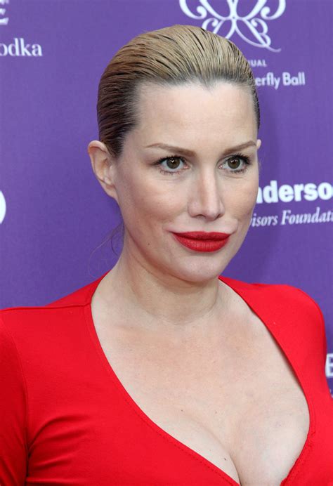 20 perfect years with @ioangruffudd. Alice Evans in Arrivals at the 12th Annual Chrysalis Butterfly Ball - Zimbio