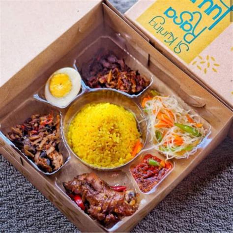 Satu porsi nasi ditambah taichan dan sambal bercitarasa lezat seharga rp 30 ribu bisa langsung. 1Set Box Nasi + Mika Nasi Sekat 7 Harga Grosir/ Box Tumpeng/Dus Nasi | Shopee Indonesia