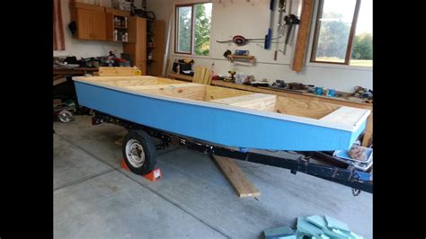 Quick breakdown of the design and parts required to build a dolly system to move and transport a flat bottom boat on your truck bed without a trailer. Homemade Jon Boat Plans Do It Yourself - Homemade Ftempo