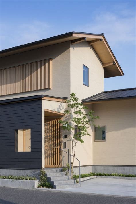 A World Of Contrasts Modern Japanese Home For An Elderly Couple