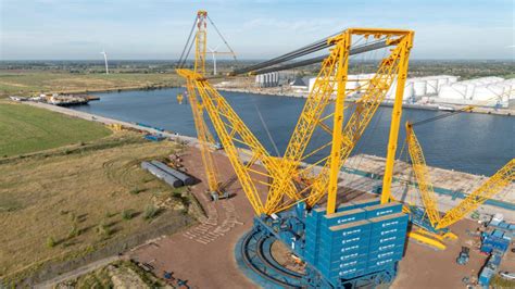 'Big Carl' - World's biggest crane begins work at Hinkley Point in Somerset | UK News | Sky News