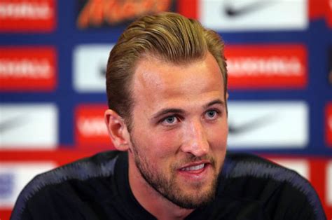 Tottenham striker harry kane has filmed an ad for a new pricey samsung phone. Fortnite news: England warming up for World Cup playing ...