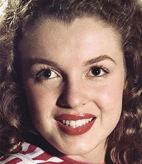 Norma Jean Baker This Was Her Before She Became Famous Marilyn