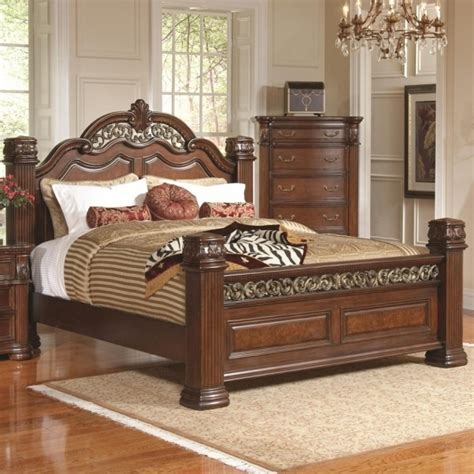 Find the perfect home furnishings at hayneedle, where you can buy online while you explore our room designs and curated looks for tips, ideas & inspiration to help you along the way. King Size Bed Frame with Headboard and Footboard ...