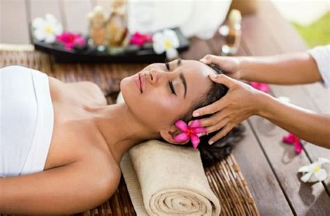 Massage Thaïlandais Les Bienfaits Pour Votre Corps Salon De Massage Massage Massage Spa