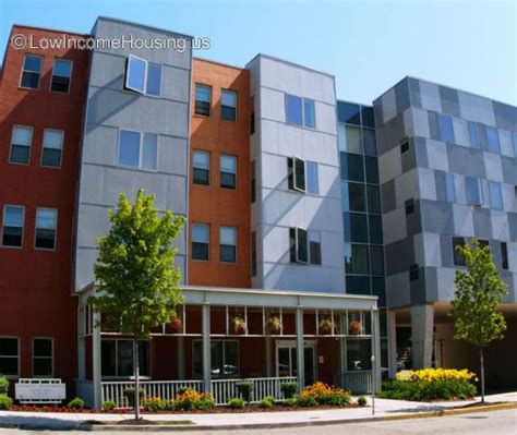 Over the dec 2020, the average rent for an apartment in/near oakland, ca decreased by 6% to 2.196 $. Fairmont Apartments for Seniors | 5461 Penn Avenue ...