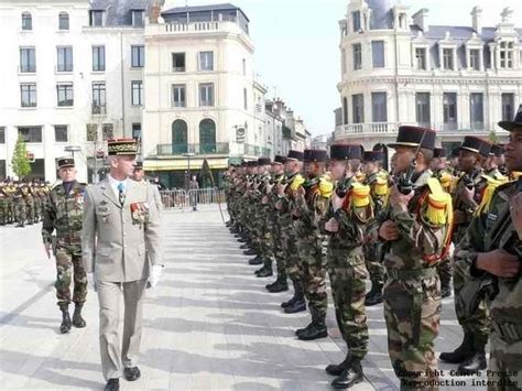 We are at a turning point, the general said. Centre Presse : L'ancien chef de la 9e BIMa de Poitiers ...