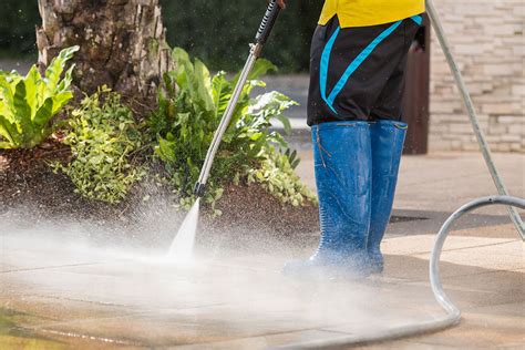 The Benefits Of Hiring A Power Washing Services Company Hardluckcastle