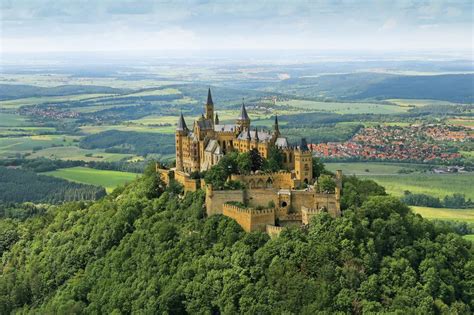 Ausflugsziel Burg Hohenzollern In Hechingen Doatripde