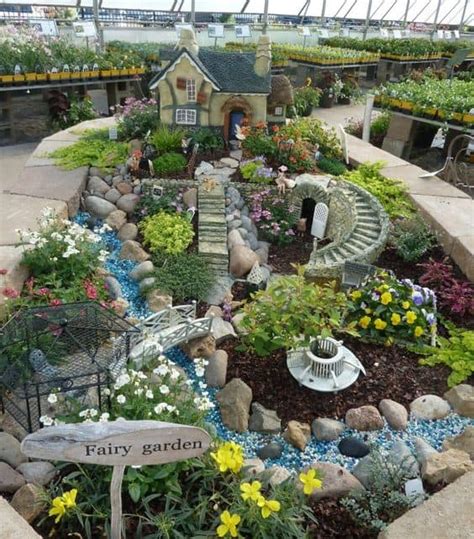 Other kinds of interesting elements can also be added as a part of the garden decoration like a stone path, elegant vases, colourful flower beds etc. 16 Do-It-Yourself Fairy Garden Ideas For Kids | Homesthetics - Inspiring ideas for your home.