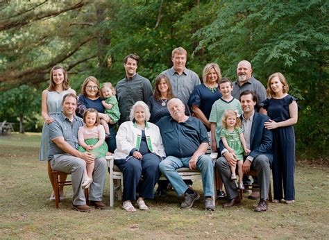 What to wear for extended family portraits {Franklin Family Photographers} — Nashville Family ...