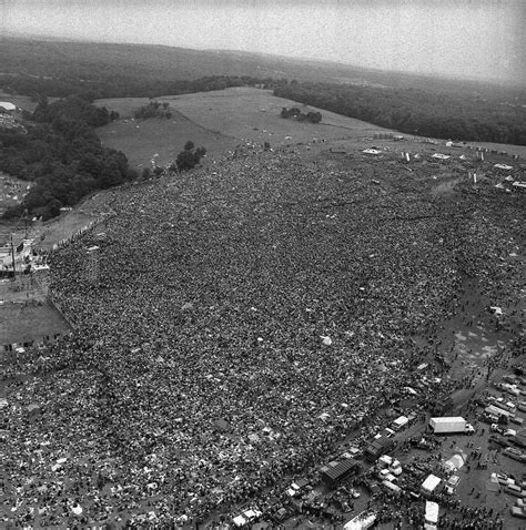 Photo De Woodstock 1969 L Apogée D Un Mouvement Art21